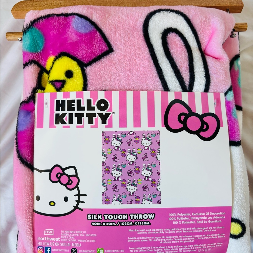 Hello Kitty- Easter Pink Silk Touch Throw